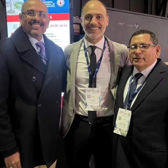 Congreso de la Federación Argentina de Cardiología Rosario-Argentina 2024 junto a Gustavo Escalada (Paraguay), Ezequiel Forte (Entre Ríos, Argentina), Ernesto Peñaherrera (Ecuador)
